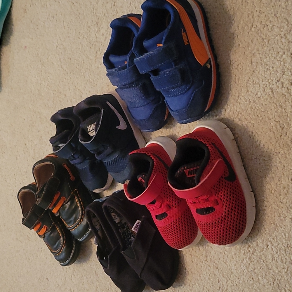 Nike, Tom's, puma
